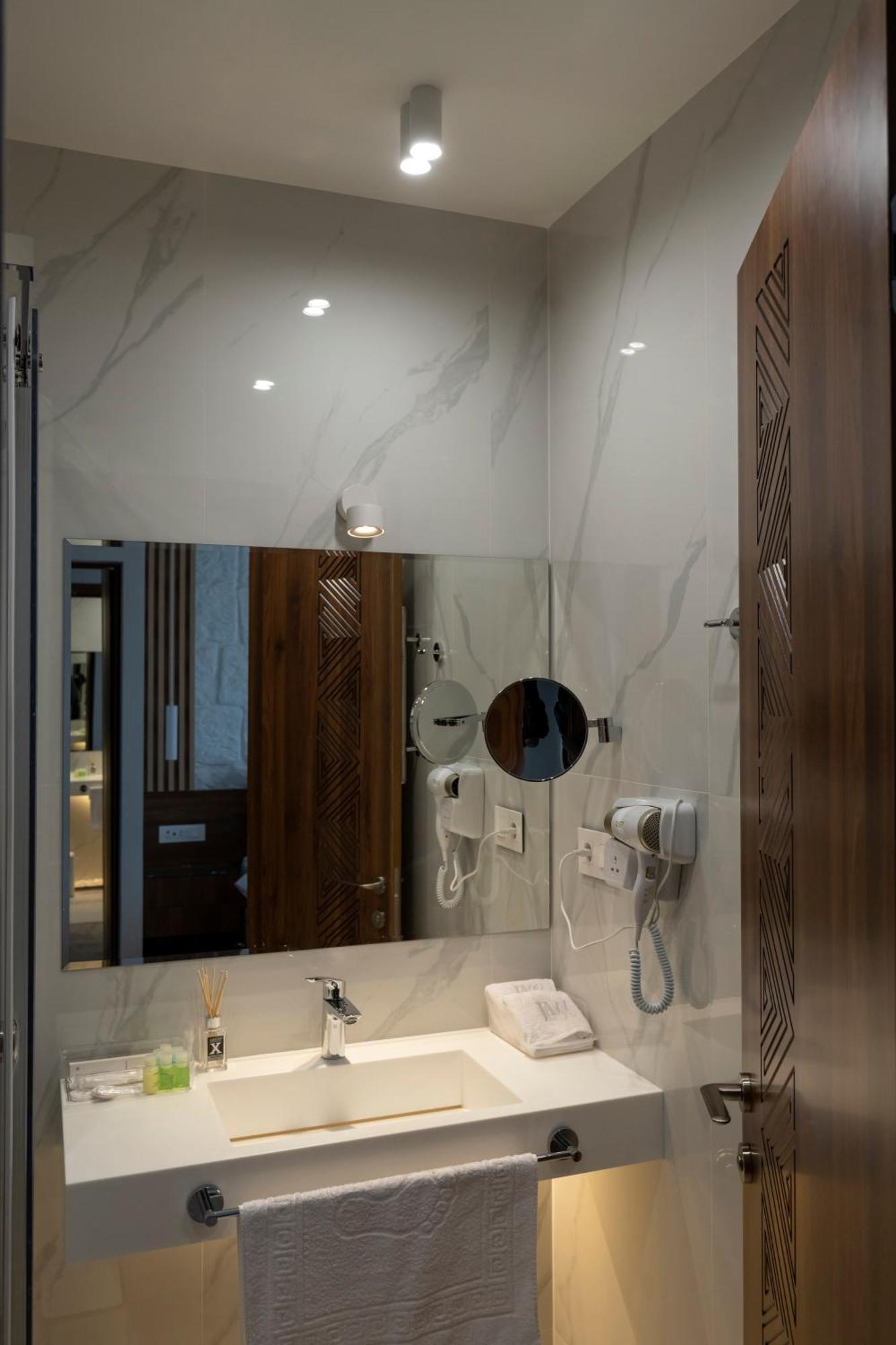 Jazz Hotel Гюмри Екстериор снимка