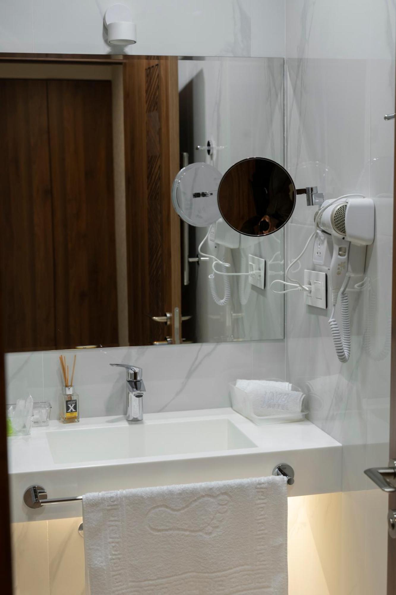 Jazz Hotel Гюмри Екстериор снимка