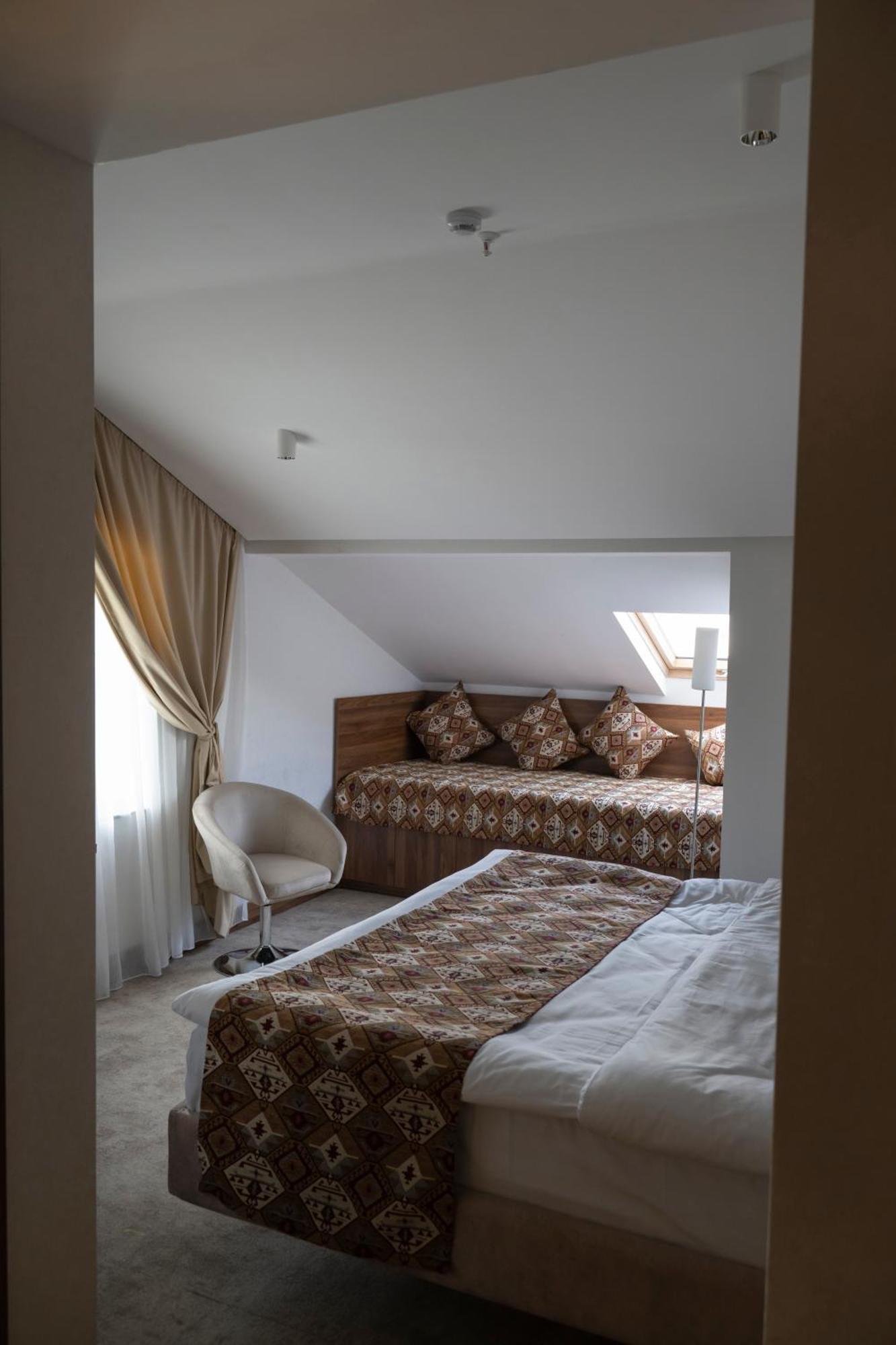 Jazz Hotel Гюмри Екстериор снимка